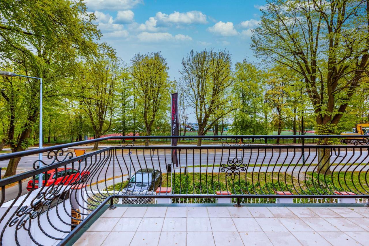 Osrodek Wypoczynkowy Champion Hotel วาดีสวาโวโว ภายนอก รูปภาพ